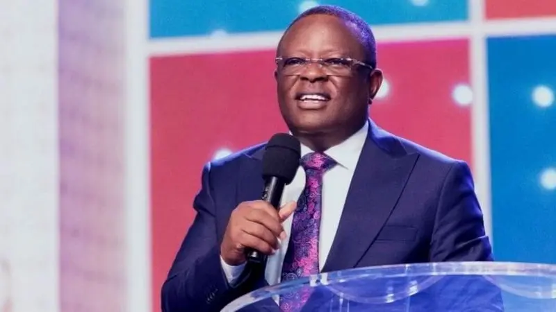 FG orders immediate repairs of damaged Shagamu-Benin bridge