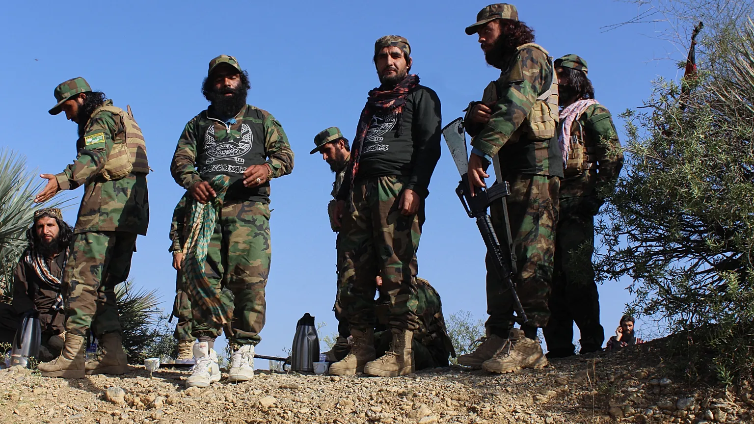 Dozens killed in Pakistan-Afghanistan border clashes