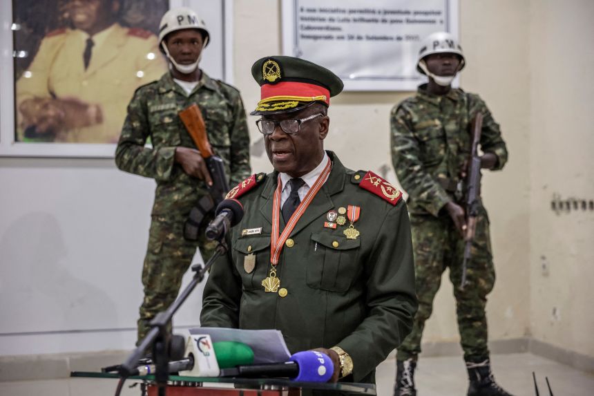 Guinea-Bissau General Sworn in as Transitional President