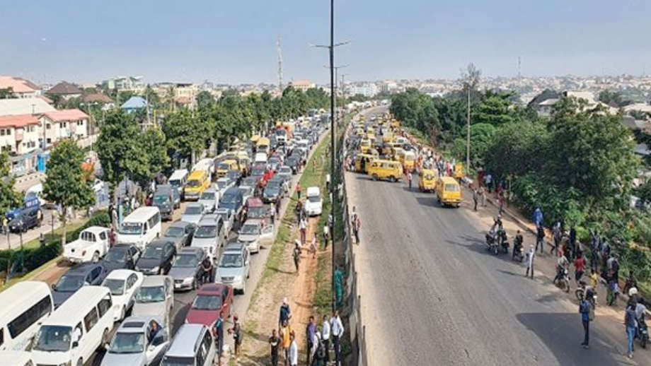 Lagos announces partial closure of Lagos-Abeokuta Expressway