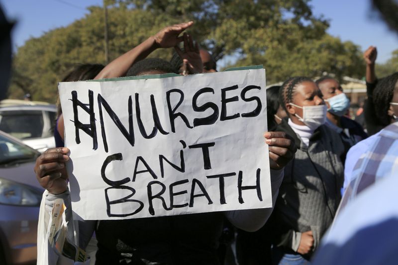 Nurses in Zimbabwe Strike, Demand Salary Increase